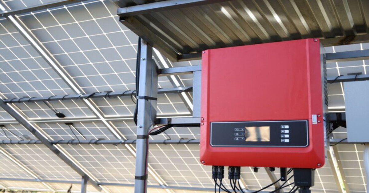 What is Off-Grid Inverters